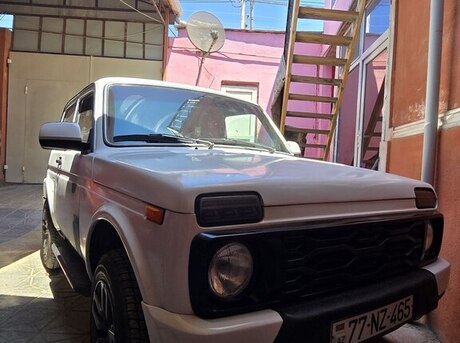 LADA (VAZ) Niva 2007