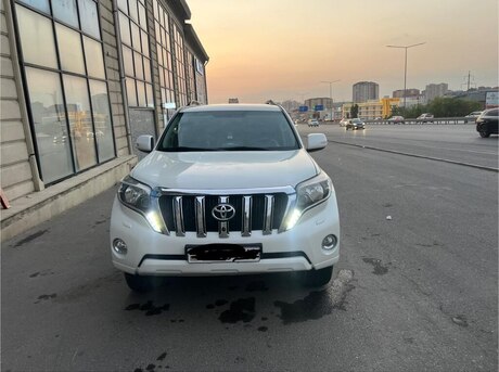Toyota Land Cruiser Prado 2013