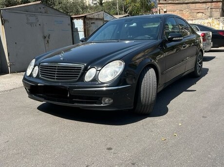 Mercedes E 220 d 2003