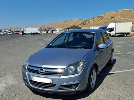 Opel Astra 2004