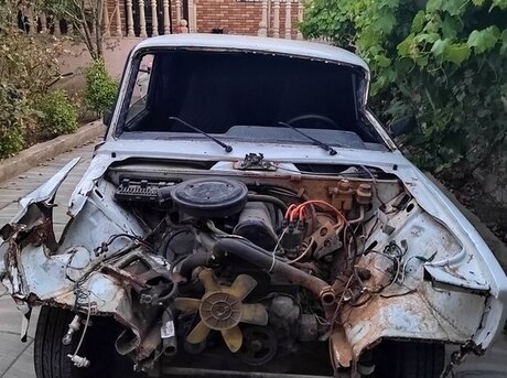 LADA (VAZ) 2107 2004