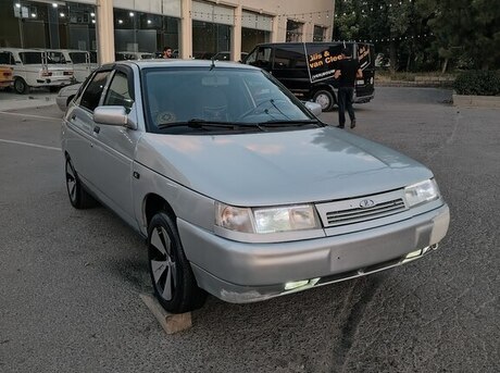 LADA (VAZ) 2112