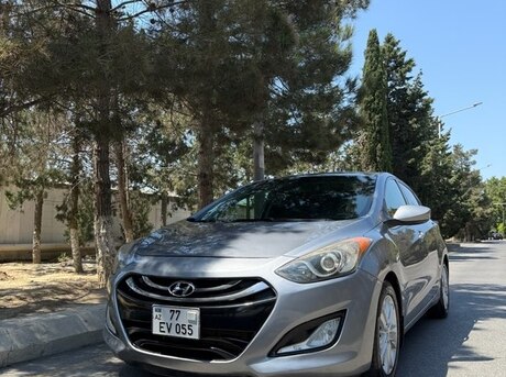 Hyundai Elantra 2012