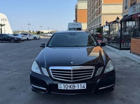 Mercedes E 200 2011