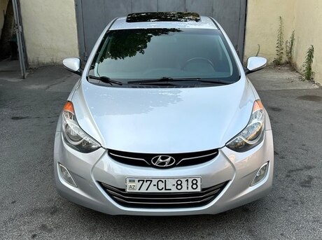 Hyundai Elantra 2012