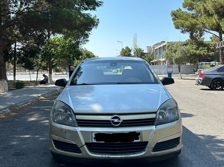 Opel Astra 2004
