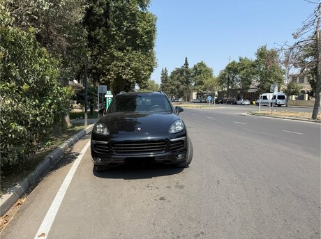 Porsche Cayenne S