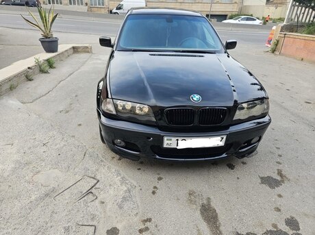 BMW 325 2000
