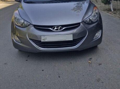 Hyundai Elantra 2012