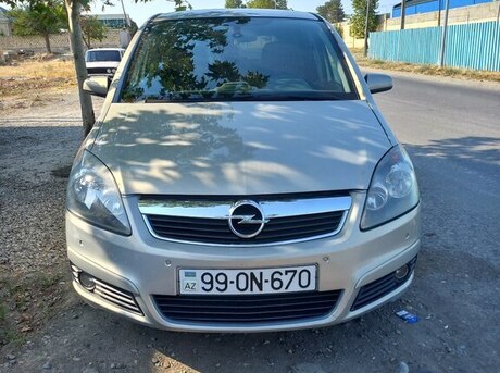 Opel Zafira 2005