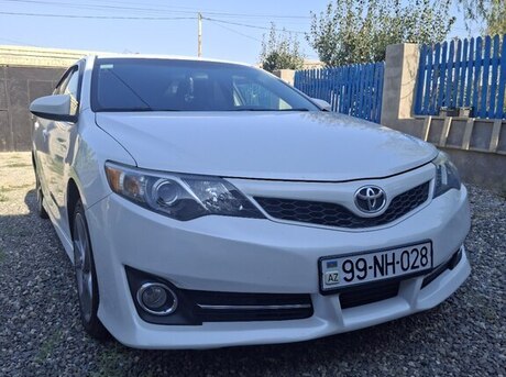 Toyota Camry 2012