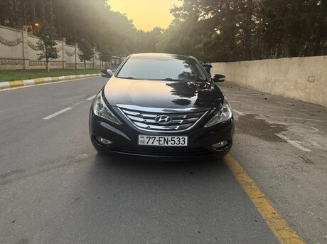 Hyundai Sonata 2010