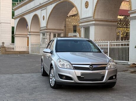 Opel Astra 2008