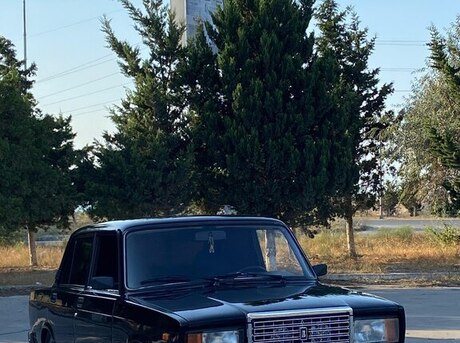 LADA (VAZ) 2107