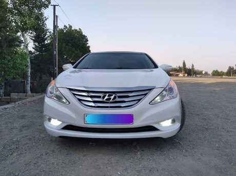 Hyundai Sonata 2010