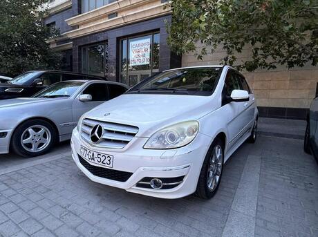 Mercedes B 180 2010