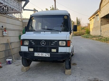 Mercedes 208 D 1992