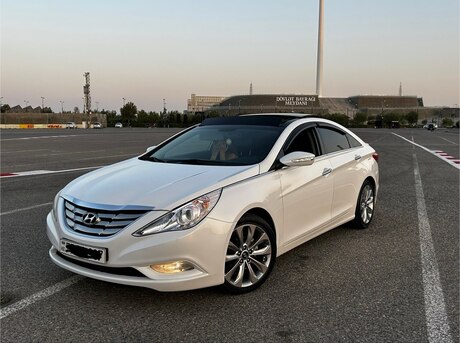 Hyundai Sonata 2010