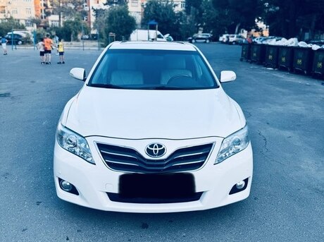 Toyota Camry 2010