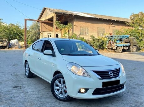 Nissan Sunny 2012