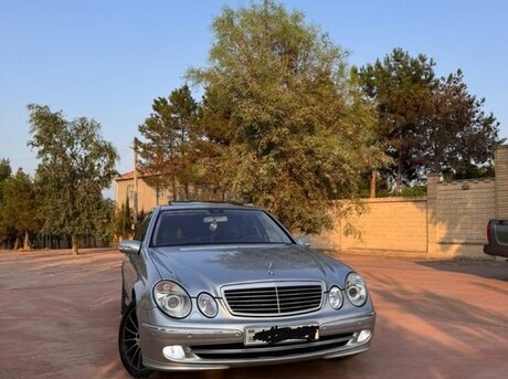 Mercedes E 220 d 2002