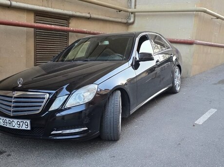 Mercedes E 180 2012