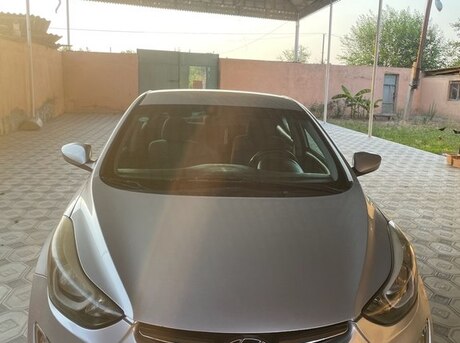 Hyundai Elantra 2014