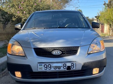 Kia Rio 2005