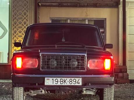 LADA (VAZ) 2107 2003