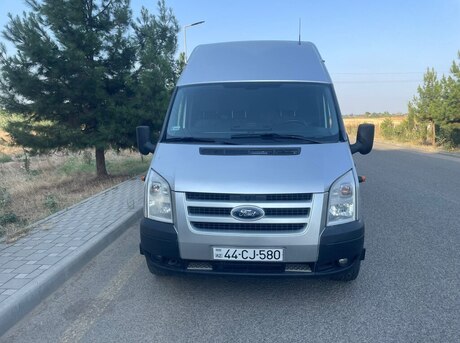 Ford Transit 2010