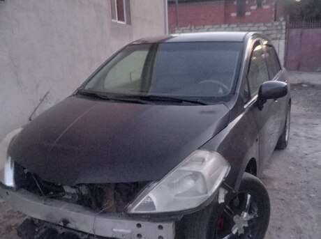 Nissan Tiida 2007