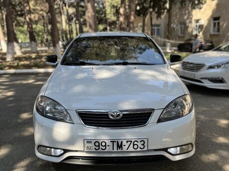 Daewoo Gentra 2014