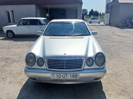 Mercedes E 230 1996