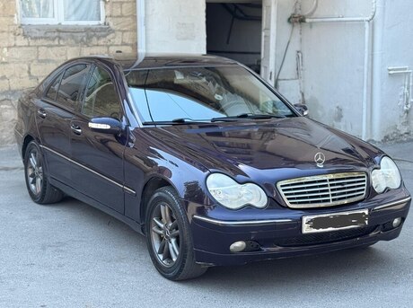 Mercedes C 240