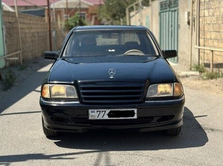 Mercedes C 230