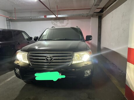 Toyota Land Cruiser 2012