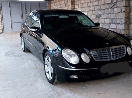 Mercedes E 270 2003