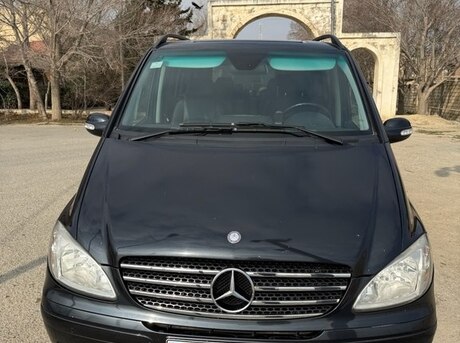Mercedes Viano 2007