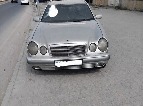 Mercedes E 220 d 1999