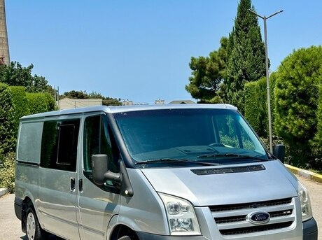 Ford Transit 2010