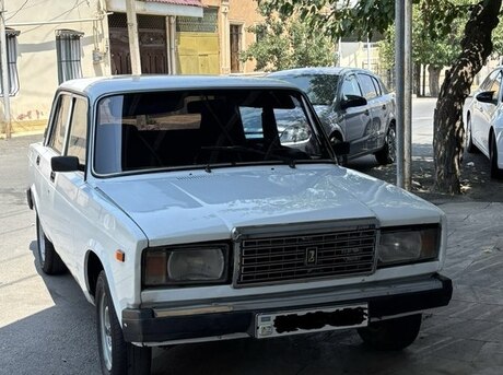 LADA (VAZ) 2107 2000