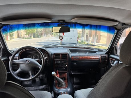 GAZ 31105 2004