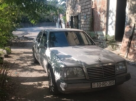 Mercedes E 300 d 1993
