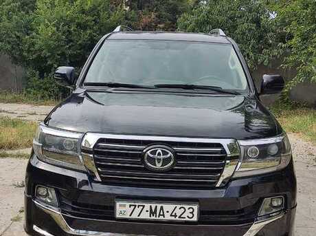 Toyota Land Cruiser 2011