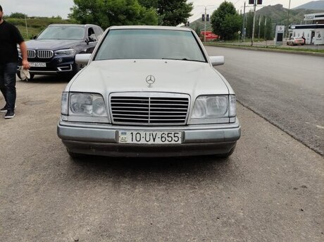Mercedes E 200 d 1995