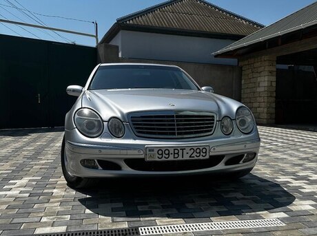 Mercedes E 270 2003