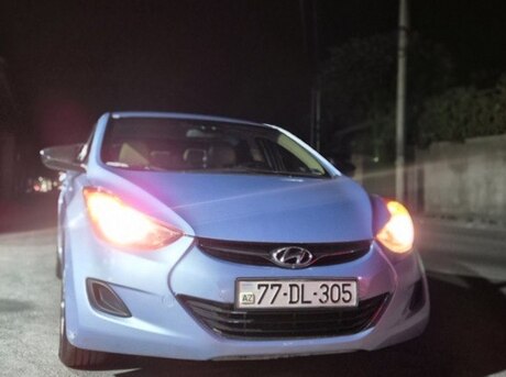 Hyundai Elantra 2011
