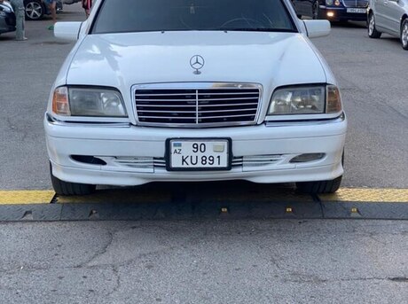 Mercedes C 240