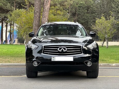 Infiniti FX35 2012