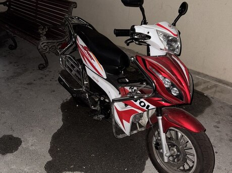 C.Moto CMR-RZ 2025